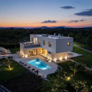 Prodej vily, 230m&sup2;