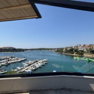 Prodej bytu 4+1, 303m²