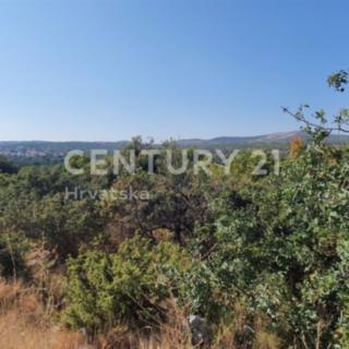 Prodej komerčního pozemku, 1023m²