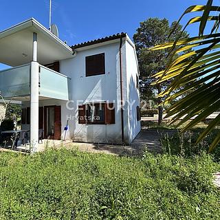 Prodej rodinného domu, 280m&sup2;