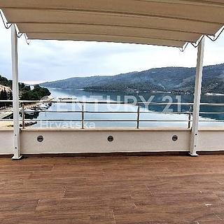 Prodej bytu 5+1 a více, 1m²