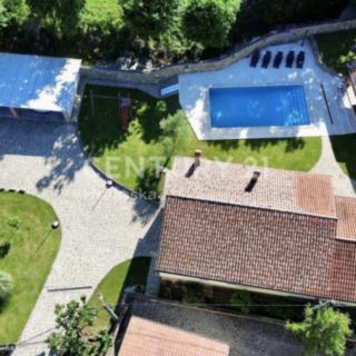 Prodej rodinného domu, 1450m²