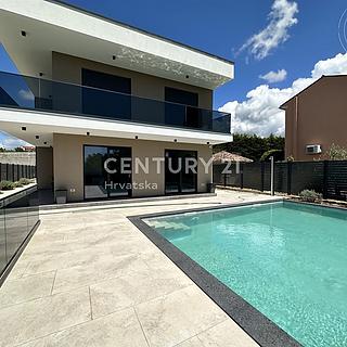 Prodej rodinného domu, 560m&sup2;