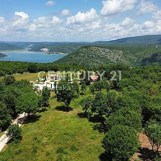 Prodej komerčního pozemku, 859m&sup2;