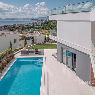 Prodej vily, 320m&sup2;