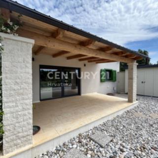 Prodej rodinného domu, 300m²