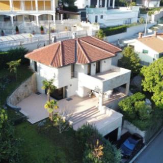 Prodej vily, 496m&sup2;