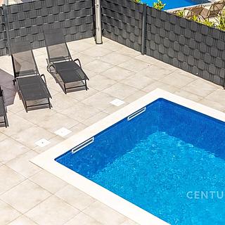 Prodej vily, 280m&sup2;