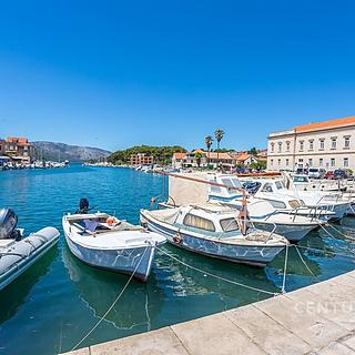 Prodej stavební parcely, 10897m&sup2;