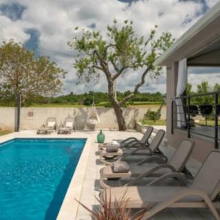 Prodej vily, 130m²