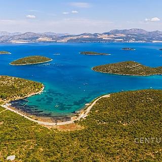 Prodej stavební parcely 24 618 m² v Chorvatsku