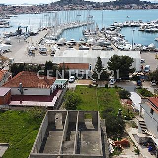 Prodej rodinného domu, 610m²