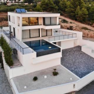 Prodej vily, 320m&sup2;