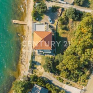 Prodej komerčního pozemku, 1101m²