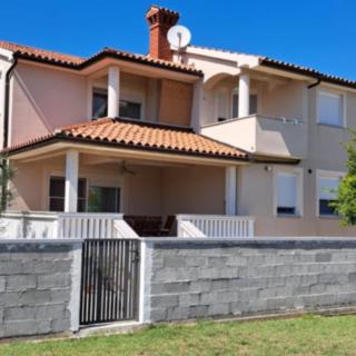 Prodej vily, 212m&sup2;