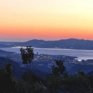 Prodej stavební parcely, 2216m&sup2;