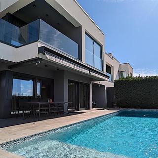 Prodej vily, 250m&sup2;