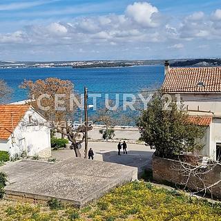 Prodej rodinného domu, 850m²