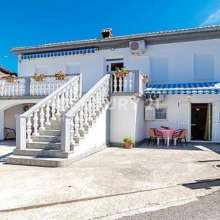 Prodej rodinného domu, 460m&sup2;