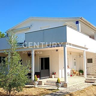 Prodej rodinného domu, 654m&sup2;