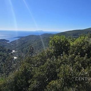 Prodej stavební parcely 2 552 m² v Chorvatsku