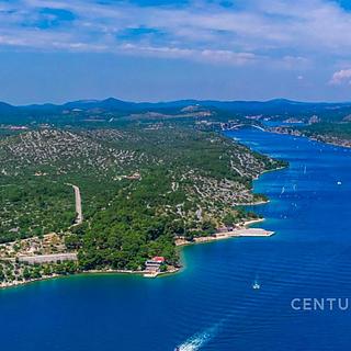 Prodej stavební parcely 3 250 m² v Chorvatsku