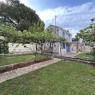 Prodej rodinného domu, 280m²