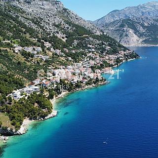 Prodej komerčního pozemku, 756m²