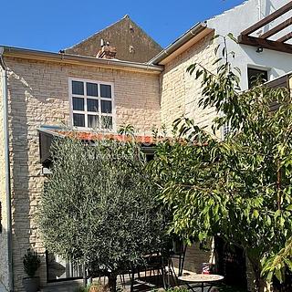 Prodej rodinného domu, 250m&sup2;