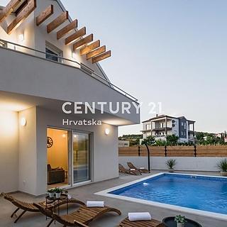 Prodej rodinného domu, 370m²