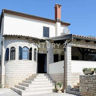 Prodej rodinného domu, 880m&sup2;