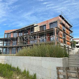 Prodej bytu 2+1, 1m&sup2;