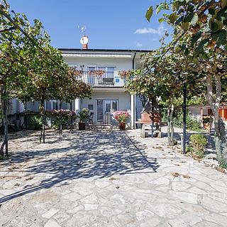 Prodej vily, 250m&sup2;