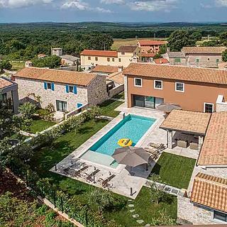 Prodej vily, 1561m²