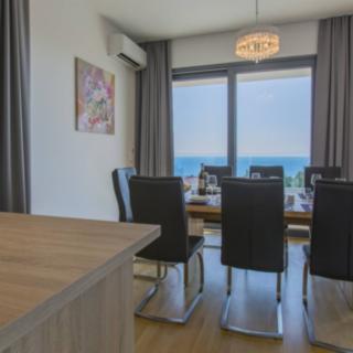 Prodej vily, 350m&sup2;