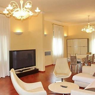 Prodej bytu 2+1, 197m²