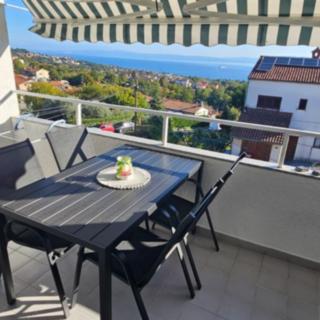 Prodej bytu 5+1 a více, 160m²