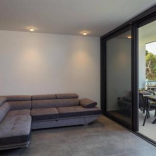 Prodej bytu 1+1, 96m²