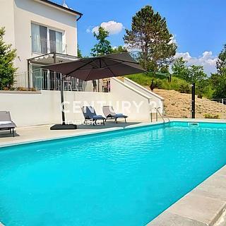 Prodej rodinného domu, 3848m&sup2;