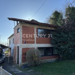 Prodej rodinného domu, 435m²