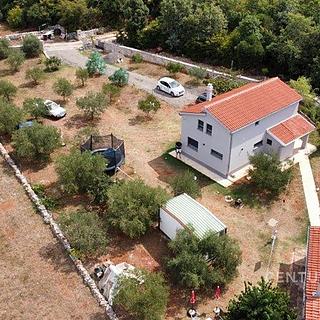 Prodej vily, 180m&sup2;