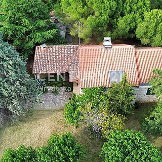 Prodej rodinného domu, 3756m&sup2;