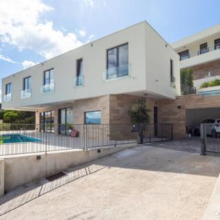 Prodej vily, 326m&sup2;