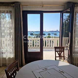 Prodej rodinného domu, 1169m²