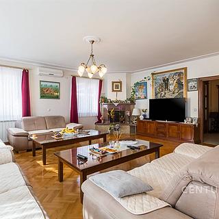 Prodej vily, 595m&sup2;