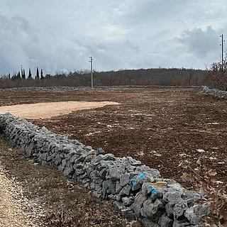 Prodej stavební parcely, 5499m&sup2;