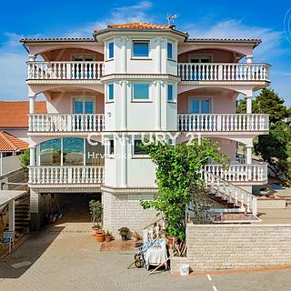 Prodej rodinného domu, 608m&sup2;