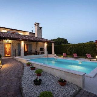 Prodej vily, 162m²