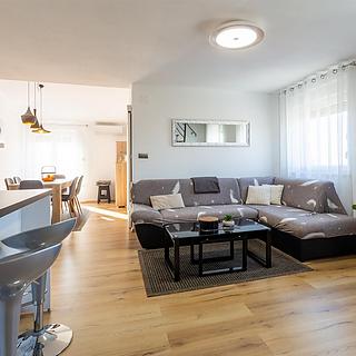 Prodej bytu 2+1, 93m&sup2;