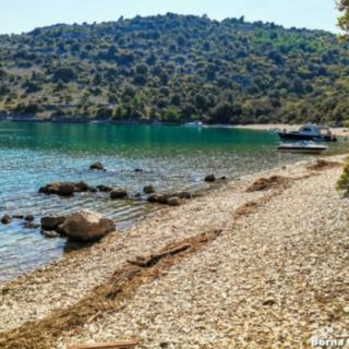 Prodej stavební parcely, 589m²